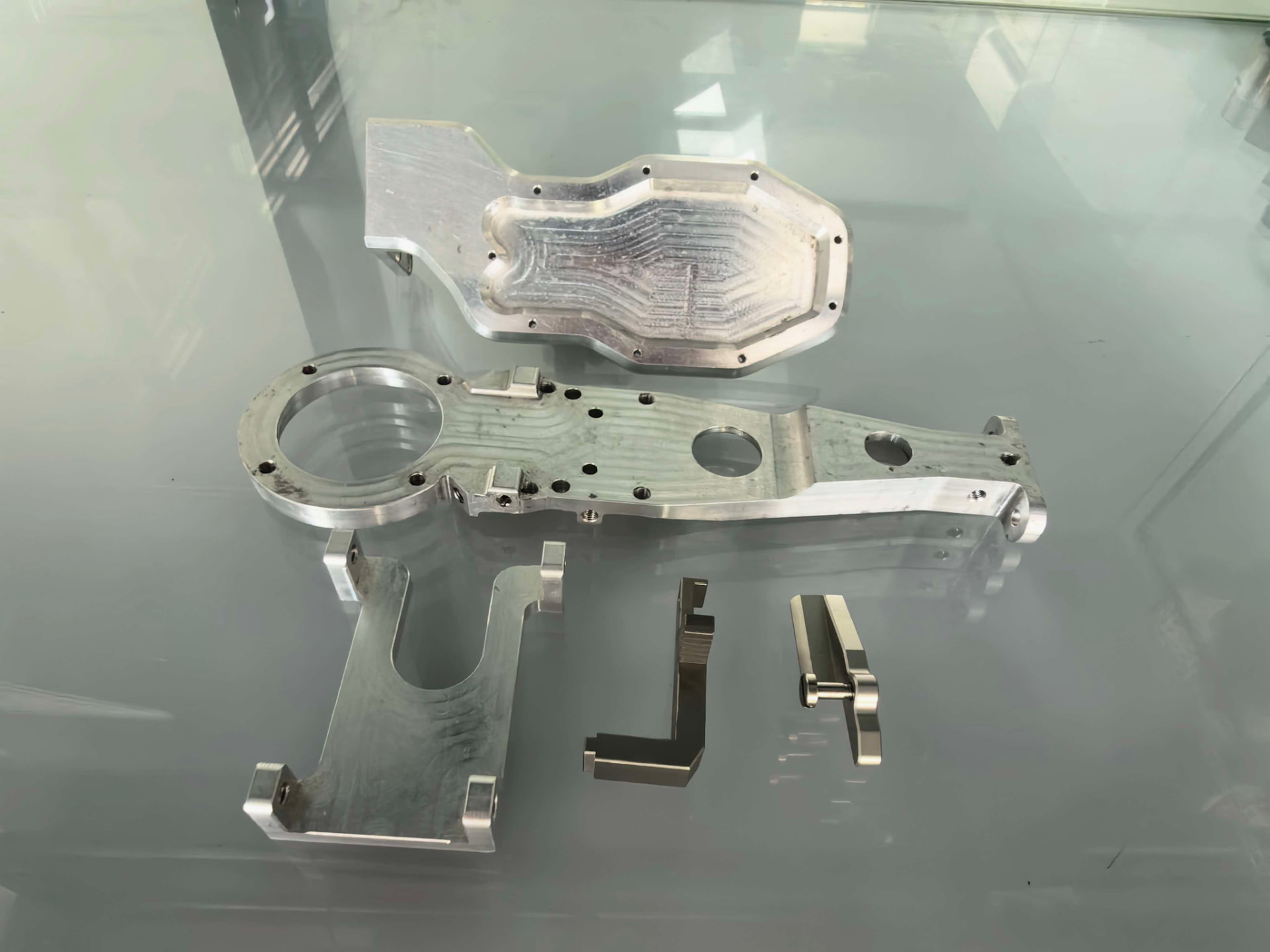 Aluminium brackets & plates