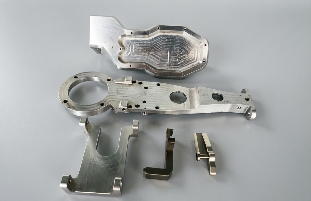 Aluminium brackets & plates