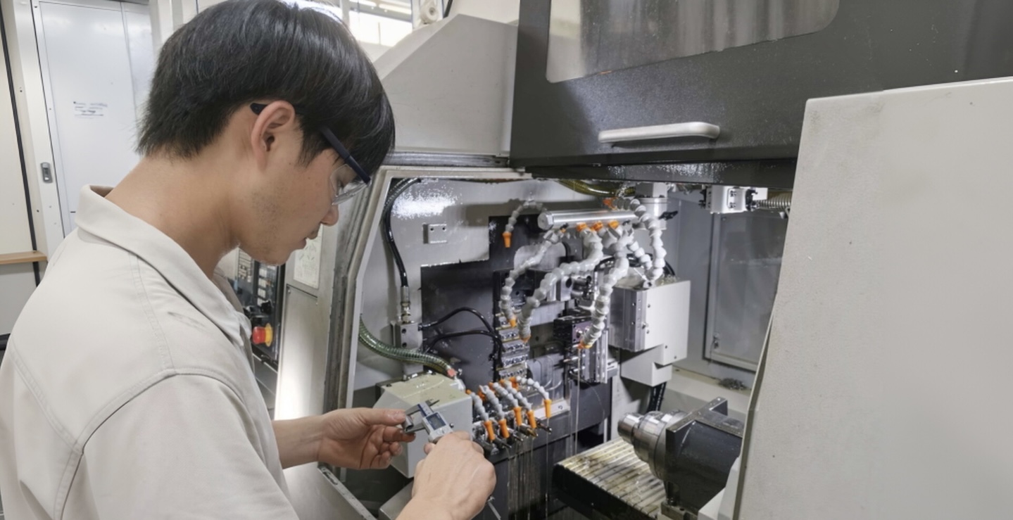 In-process caliper check at the lathe